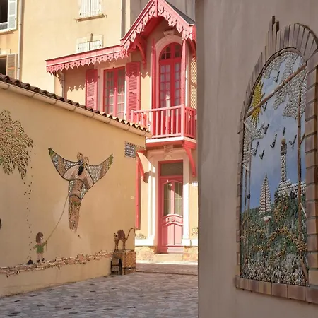 La Petite - Face * Les Sables-dʼOlonne